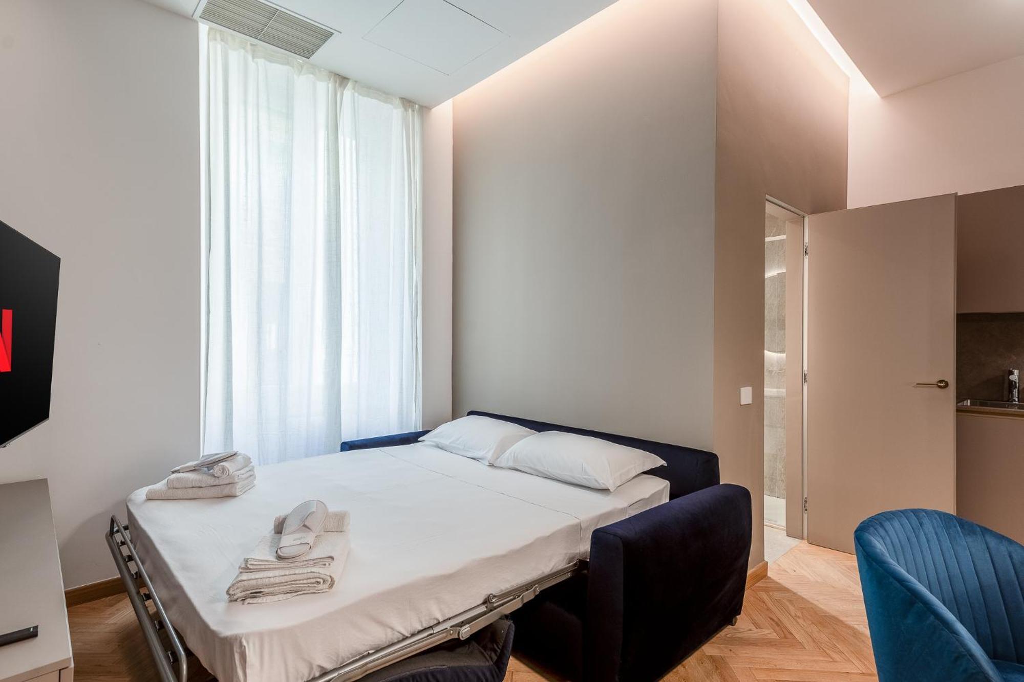 Luxury Apartment - Near Stazione Centrale Milánó Kültér fotó