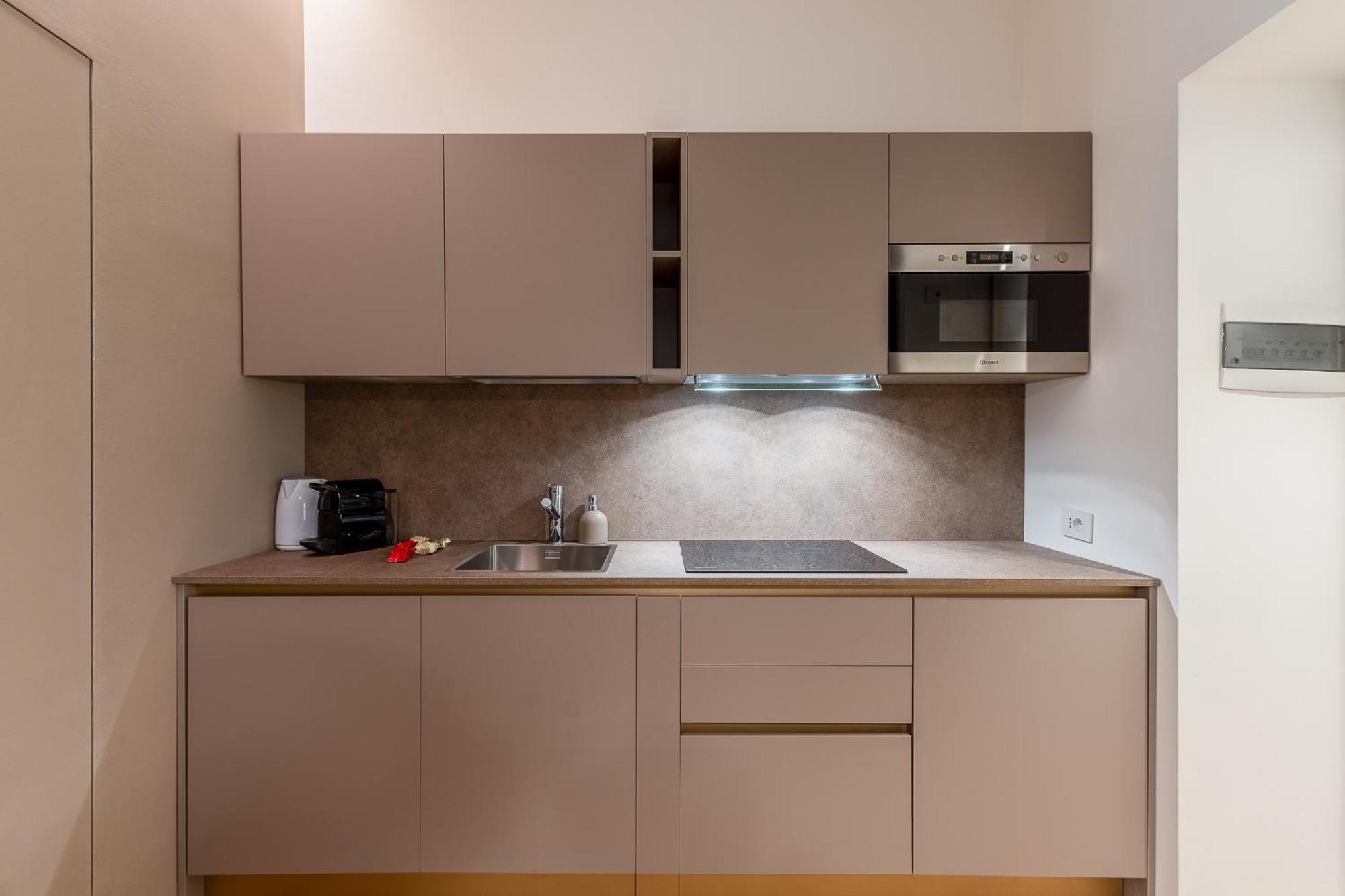 Luxury Apartment - Near Stazione Centrale Milánó Kültér fotó