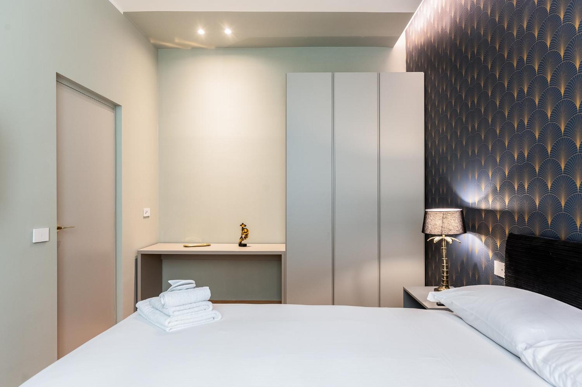 Luxury Apartment - Near Stazione Centrale Milánó Kültér fotó