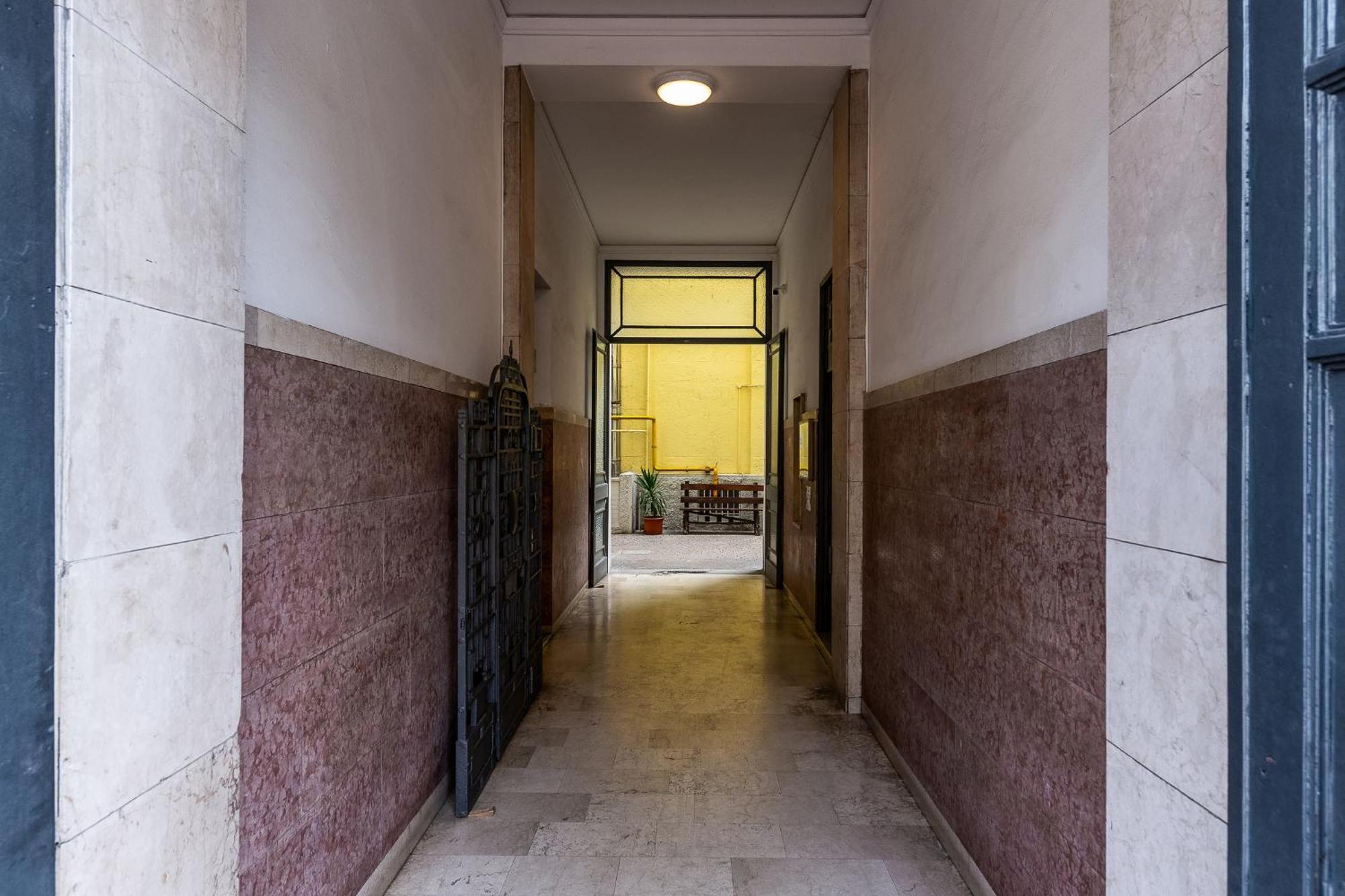 Luxury Apartment - Near Stazione Centrale Milánó Kültér fotó